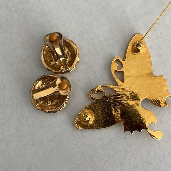 Vintage Enamel 3pc Set Butterfly Pin & Clip Earrings Pastels in GoldTone AVON - Picture 7 of 11